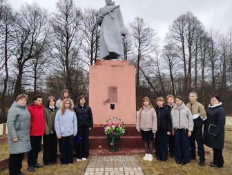 У братской могилы советских воинов и жертв фашизма  в деревне Щара состоялся  митинг