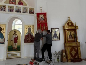 ФОТОФАКТ. Прихожане храма святой праведной Софии, княгини Слуцкой г. Мосты приняли участие в районном субботнике