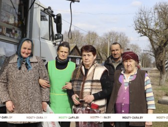 Получить доверие людей непросто, но ещё сложнее его удержать – утверждает продавец Наталья Сидорчук