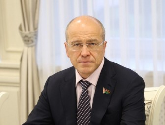 Комментарий члена Совета Республики ко Дню единения Беларуси и России