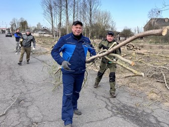 Мостовчане принимают самое активное участие в республиканском субботнике