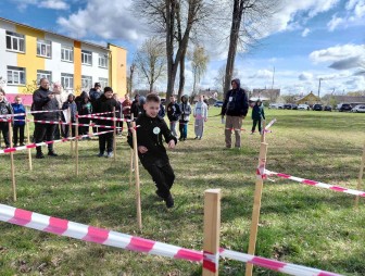 Военно-патриотическая игра «Зарничка» прошла в Мостах