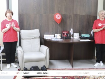 ПРОдолголетие: в Мостах открыли социальный сервис «Пункт здоровья» для граждан старшего поколения