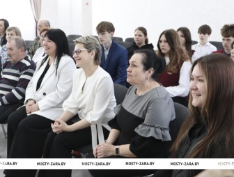 Встреча поколений состоялась в Мостовском социальном пансионате «Принеманье»