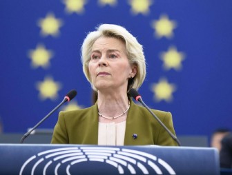 Глава ЕК: санкции с белорусских удобрений не снимут до устранения причин их введения