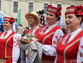 Районы Гродненской области представили туристический потенциал в Новом замке