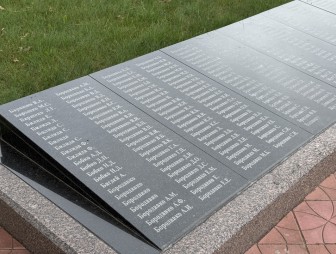 По требованию прокуратуры Мостовского района увековечена память 404 жертв геноцида – их имена нанесены на надмогильные сооружения