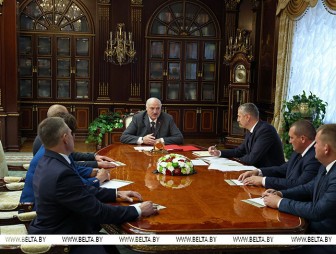 Помощники Президента и председатели райисполкомов. Александр Лукашенко рассмотрел кадровые вопросы