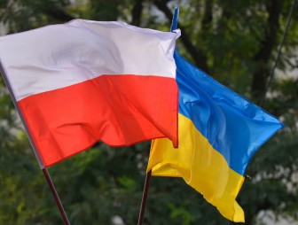 Решение Киева создать 'пантеон героев' вызвало бурю негодования в Варшаве