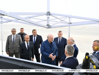 Фермерские хозяйства - в центре внимания. Александр Лукашенко совершает рабочую поездку в Житковичский район