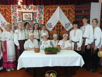 “Вясельны каравай гасцей сабраў” – як у Вялікіх Азёрках захоўваюць спадчыну продкаў