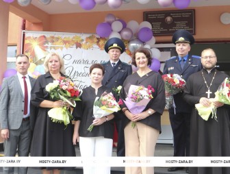 Гимназия к новому учебному году готова! Торжественная линейка прошла в гимназии № 1 имени Д. И. Волковича г. Мосты