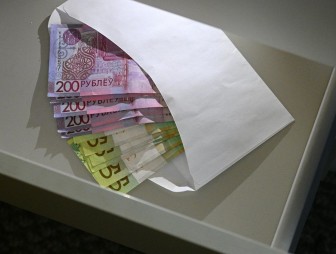 Будучи «курьером» мошенников похитил у граждан свыше 163 тыс. рублей: прокуратура Мостовского района поддержала государственное обвинение в суде