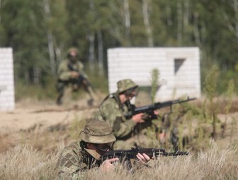 Учение 'Лесное братство': какие навыки отрабатывают военнослужащие Беларуси и Казахстана