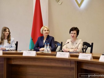 Ольга Чуприс встретилась со студентами и преподавателями Купаловского университета в рамках проекта «Жанчына.by»