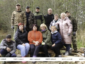 Крепкий, надёжный, основательный – депутаты Мостовского районного Совета депутатов помогли решить проблему жителей д. Голубы