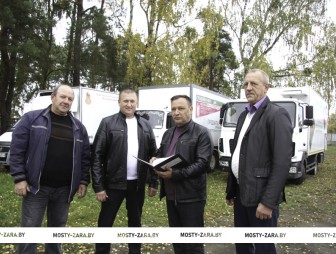 Рейсы важные и нужные. Автомобилисты Мостовского филиала ОПО своевременно доставляют товары населению