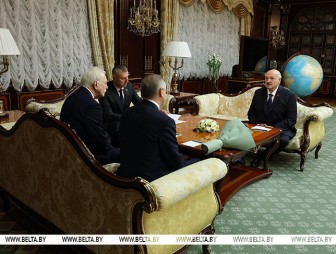 Александр Лукашенко предложил возродить практику по закреплению за Беларусью ряда российских городов и регионов