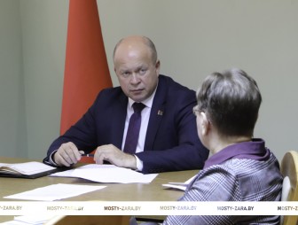 В топе обращений к главе Мостовского района – ремонт и благоустройство улиц и дорог