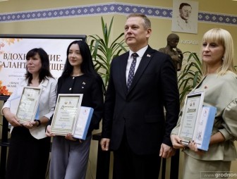 Воспитатель  ЦКРОиР г. Мосты Лилия Кучун стала призёром областного конкурса РОО 'Белая Русь' 'Символы моей страны'