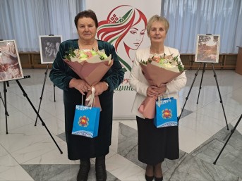 На приёме у губернатора побывали мостовчанки Зинаида Савчук и Галина Варнавская