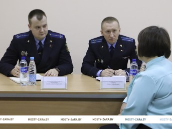 Заместитель прокурора Гродненской области Павел Силюк провёл приём граждан в Мостовском районе