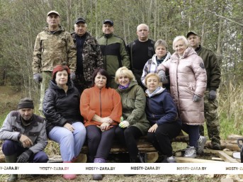Крепкий, надёжный, основательный – депутаты Мостовского районного Совета депутатов помогли решить проблему жителей д. Голубы