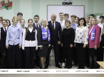 Связь поколений, семейные ценности и проекты БСЖ были в центре внимания участников ШАГа в СШ №5 г. Мосты