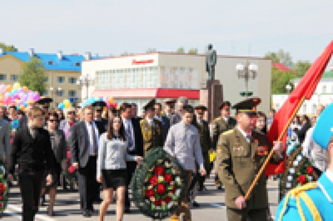 Нам дорог тот день, что Победу принёс