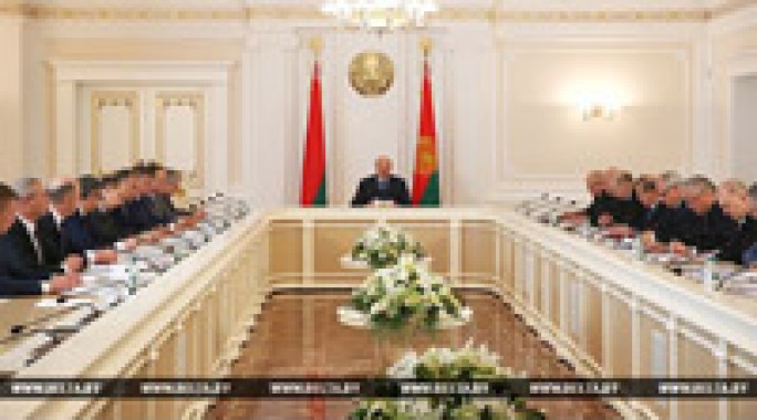 Лукашенко требует нарастить использование местных топливно-энергетических ресурсов