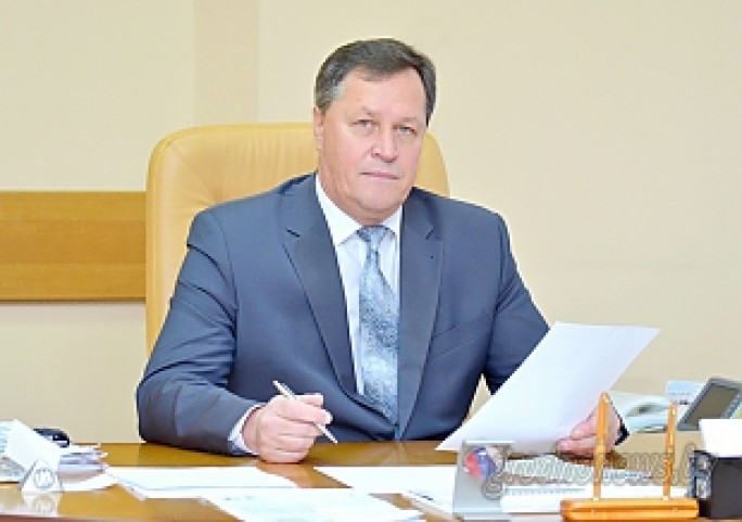 Управляющий делами облисполкома Игорь Попов провел прямую линию с жителями область