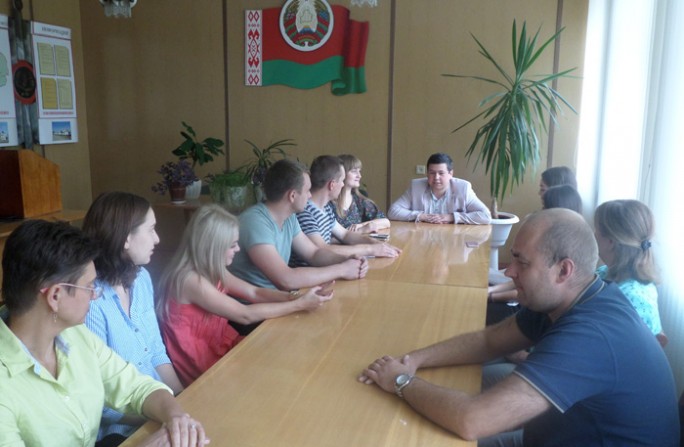 Молодёжная информационная группа Мостовского райкома БРСМ встретилась с коллективом филиала «Дубно»