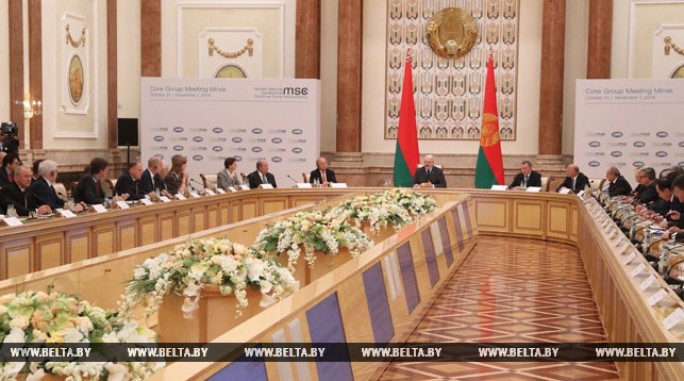 Лукашенко отмечает рост сторонников идеи запуска нового международного переговорного процесса
