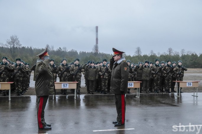 Сегодня по всей стране приняли военную присягу 9 тысяч новобранцев вооруженных сил