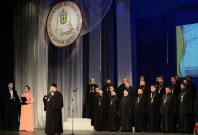 На XIX Международном фестивале православных песнопений 'Коложский Благовест' выступят 37 хоров (+программа)