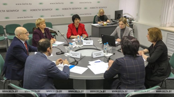 Школы будут самостоятельно принимать решения о формате домашних заданий на удаленке