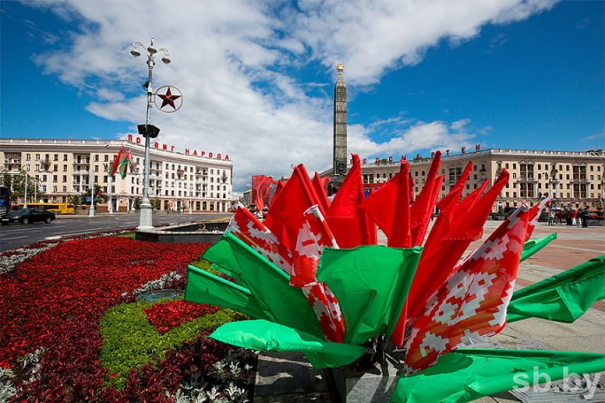 В Гродно стартовал конкурс авторской песни «Цветы Великой Победы»