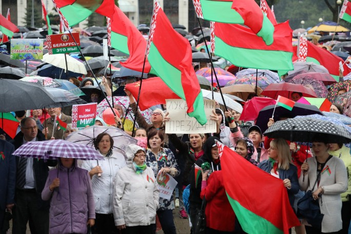 Митинги в поддержку мира и спокойствия в Беларуси сегодня проходят по всей стране