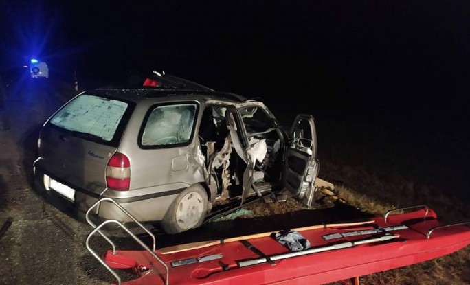 Подробности смертельного ДТП в Свислочском районе: работники МЧС спасли водителя и трех пассажиров