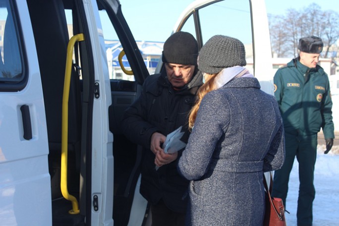 В центре внимания – школьный автобус. На Мостовщине прошла проверка по дорожной безопасности школьных автобусов