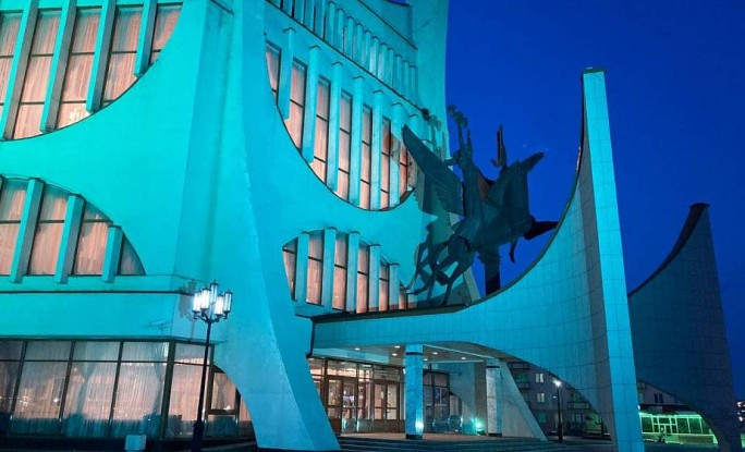 «Час Земли-2021» в Гродно: подсветка на зданиях, выключенный экран и приглушенный свет