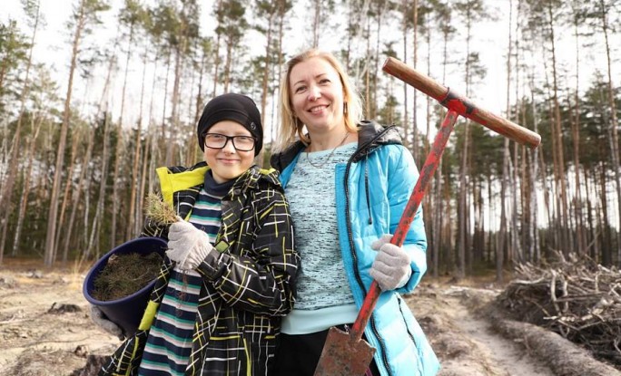 Посади свое дерево! 'Неделя леса-2021' стартовала на Гродненщине