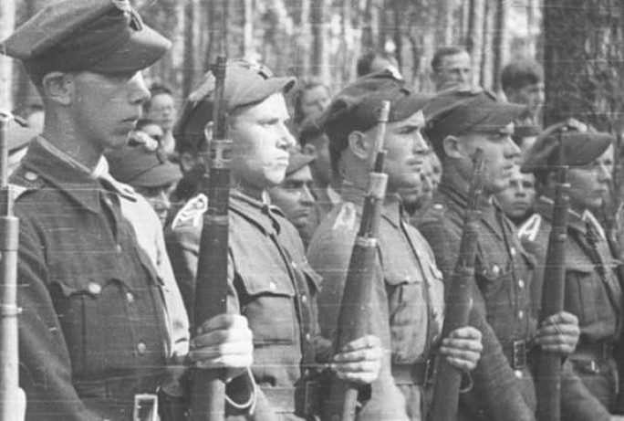Армия Крайова: ошибка политиканов, за которую расплатились мирные жители, или попытка восстановить буржуазно-помещичье государство в границах 1939 года?