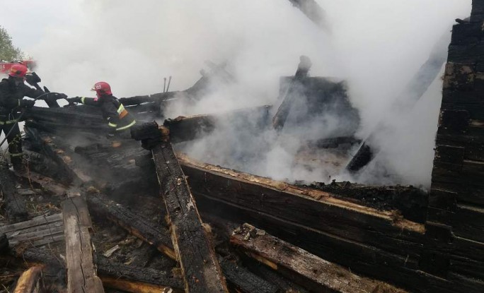 Женщина была без сознания. При пожаре в Мостовском районе пострадала пенсионерка