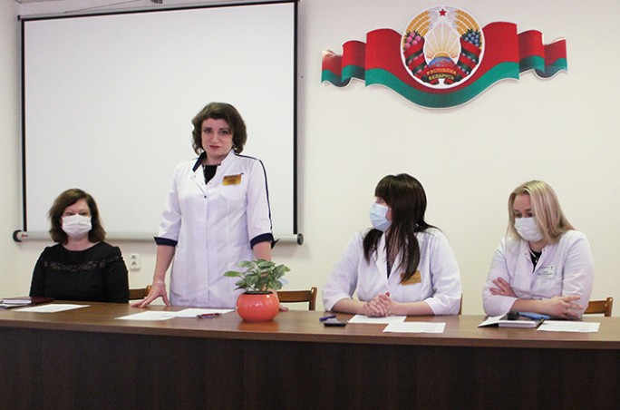 В Мостовской ЦРБ состоялось заседание круглого стола по оказанию  помощи семьям, воспитывающим детей-инвалидов