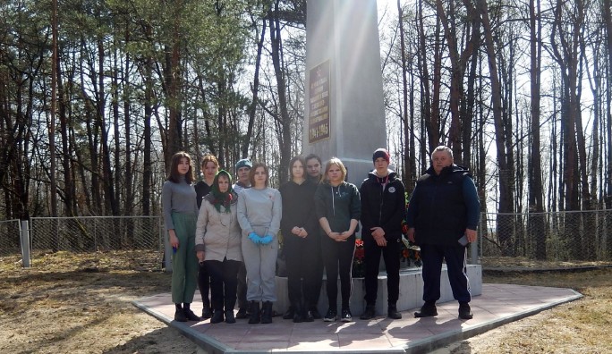 Алея школьнага сяброўства з’явілася на тэрыторыі Азёркаўскай сярэдняй школы