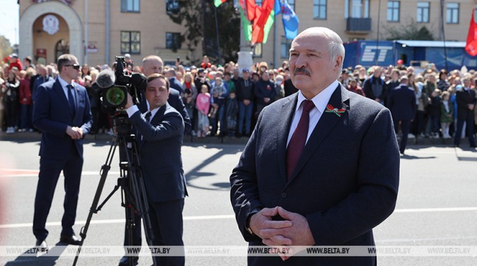 Лукашенко: санкции нас закаляют, мы выдержим