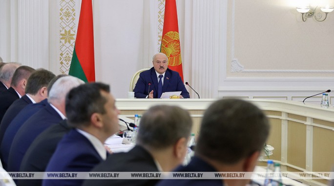 В Беларуси изменят подходы к экономической политике? Подробности совещания у Лукашенко