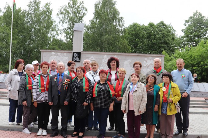 Ветераны Мостовщины посетили партизанский край