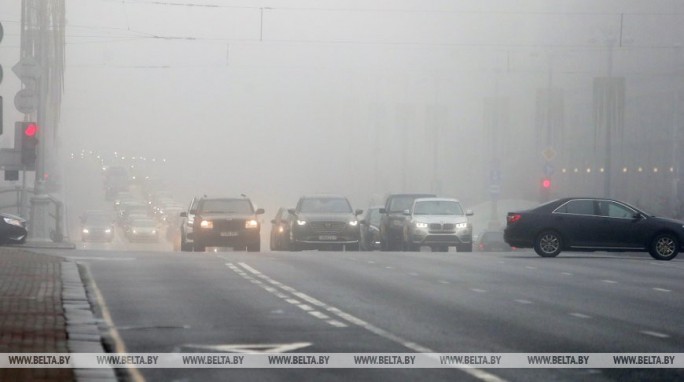 ГАИ напомнила водителям о мерах безопасности в дождь и туман